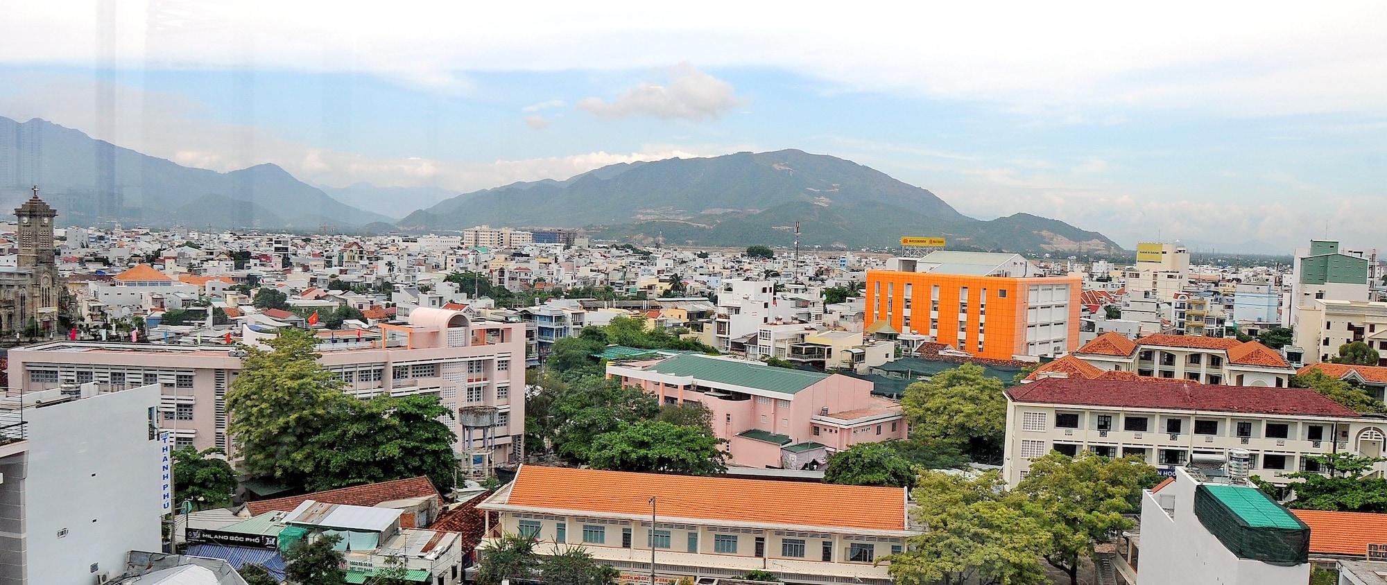 Full House Hotel Nha Trang Kültér fotó
